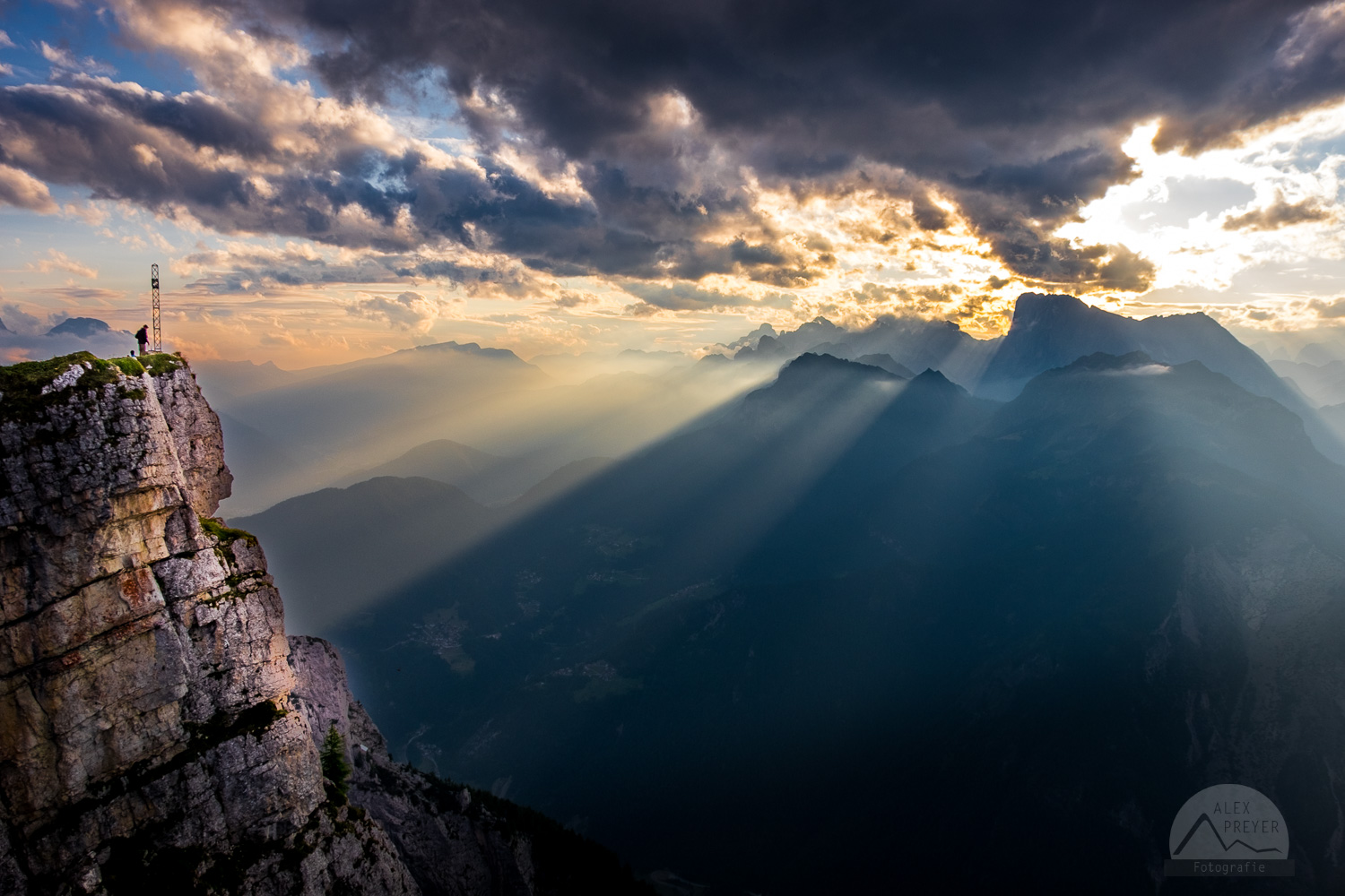 Sonnenuntergang am Civetta Massiv in den Dolomiten